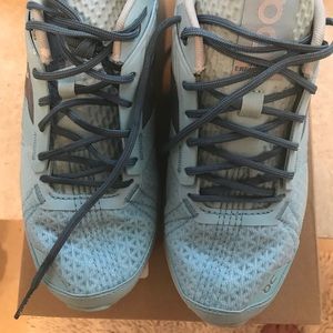 On cloudcruiser women’s running size 6.5